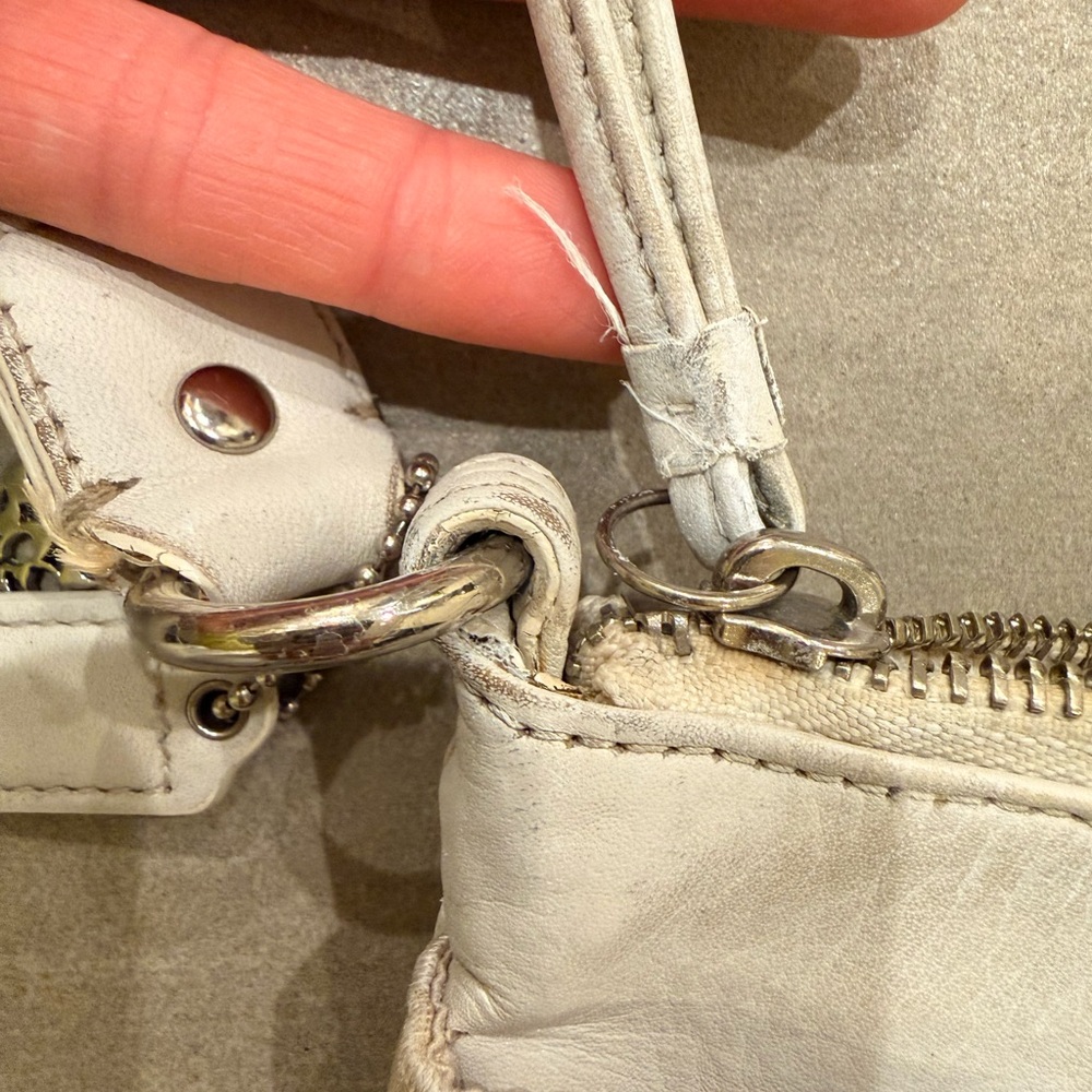 Used Coach Light Khaki/Cream Sateen Signature Swing Pack Crossbody - Picture 8 of 16